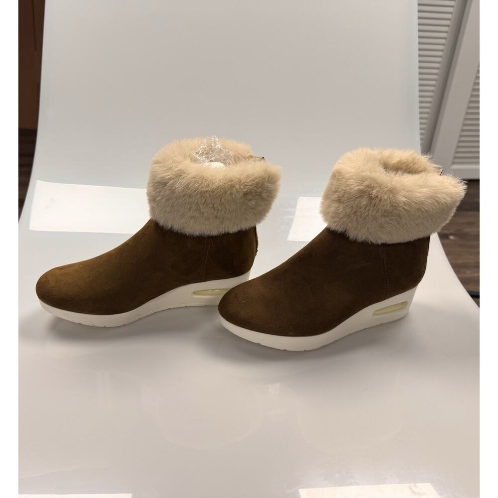 DKNY Abri Faux Fur Wedge Ankle Boots Brown Suede Look Back Zip Cozy
